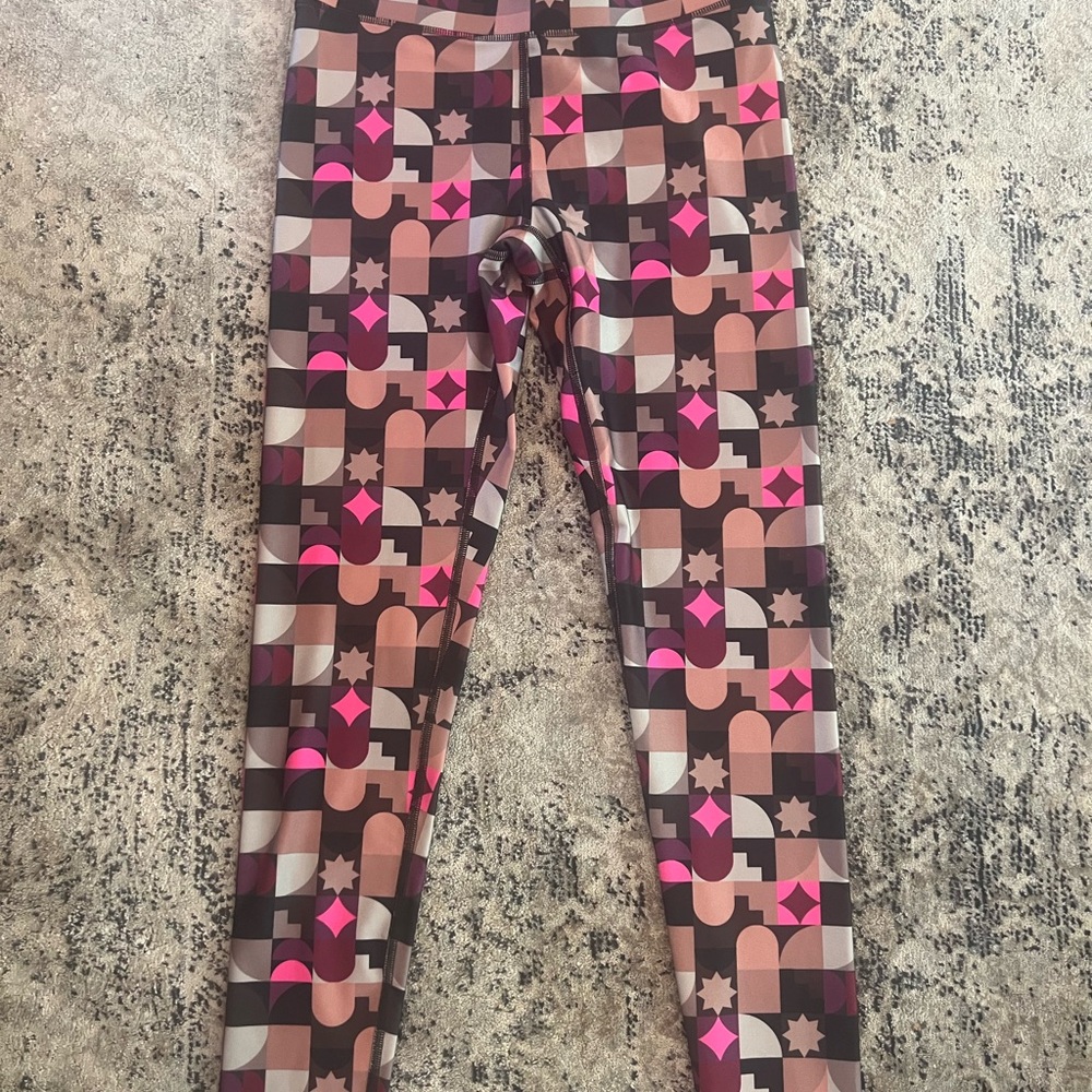 Terez Leggings with Pink and Brown Geometric Design